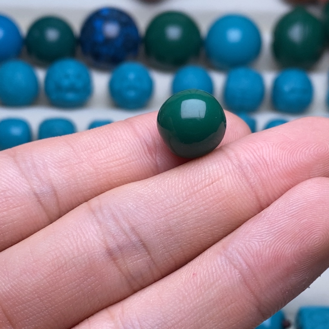 以***？非金属丫角绿圆珠卡12