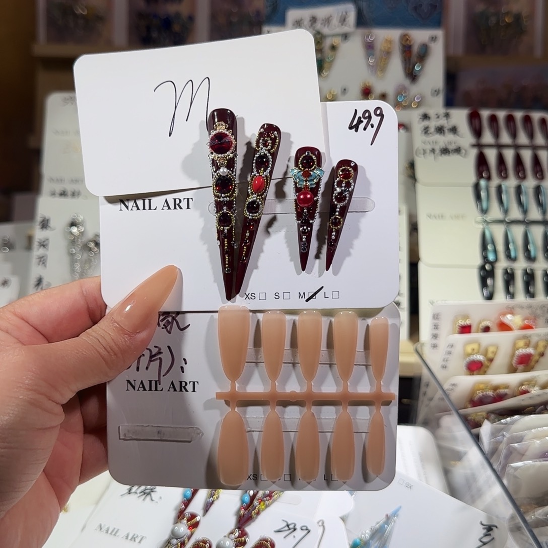 美甲梨甲健健康康快乐