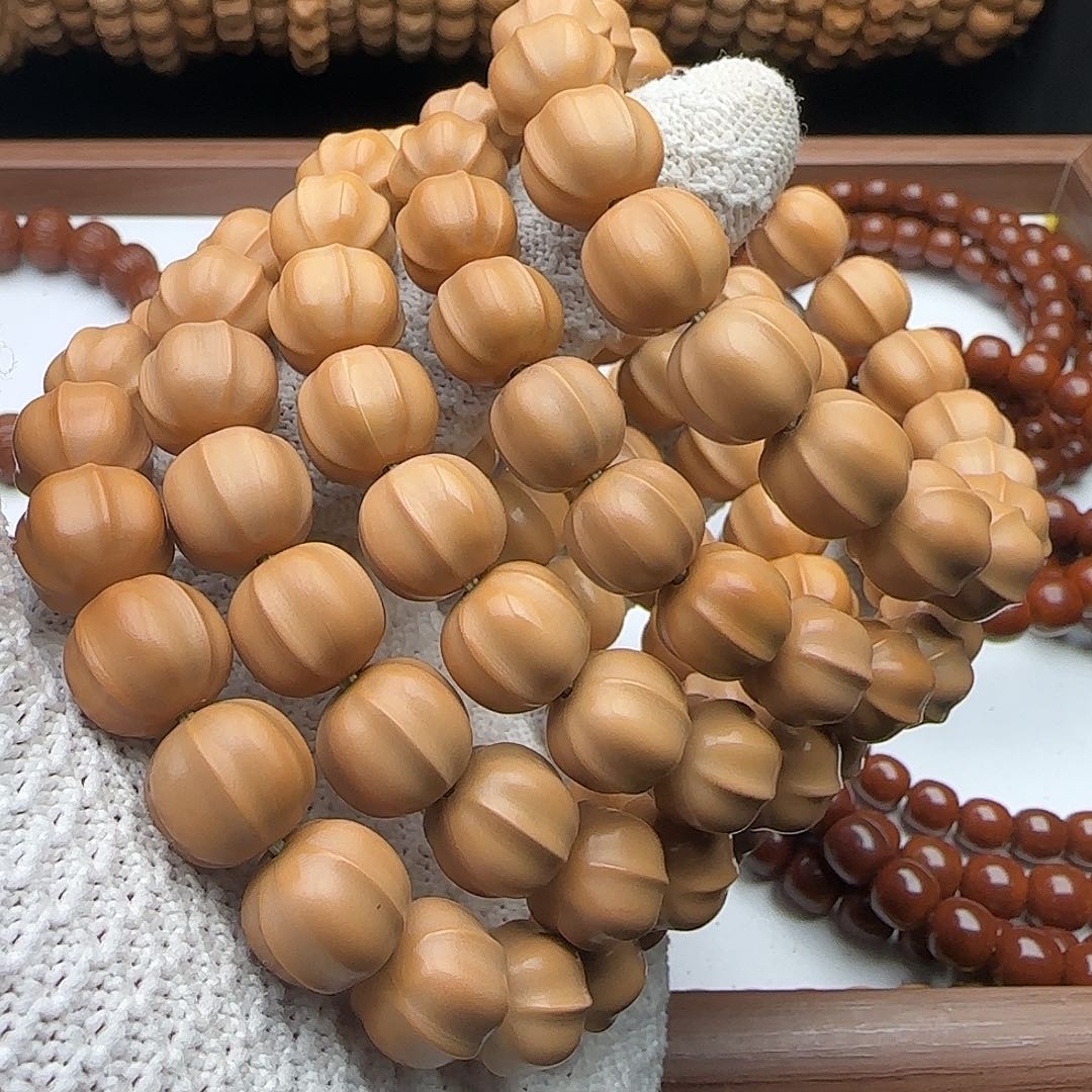 猴头核桃手串龙炎鲨鱼