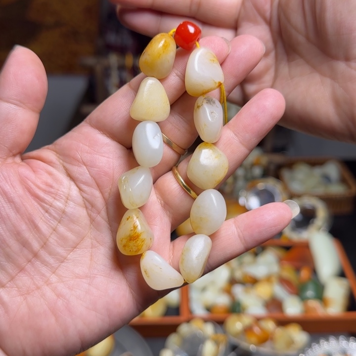 和田玉手链未镶嵌49克