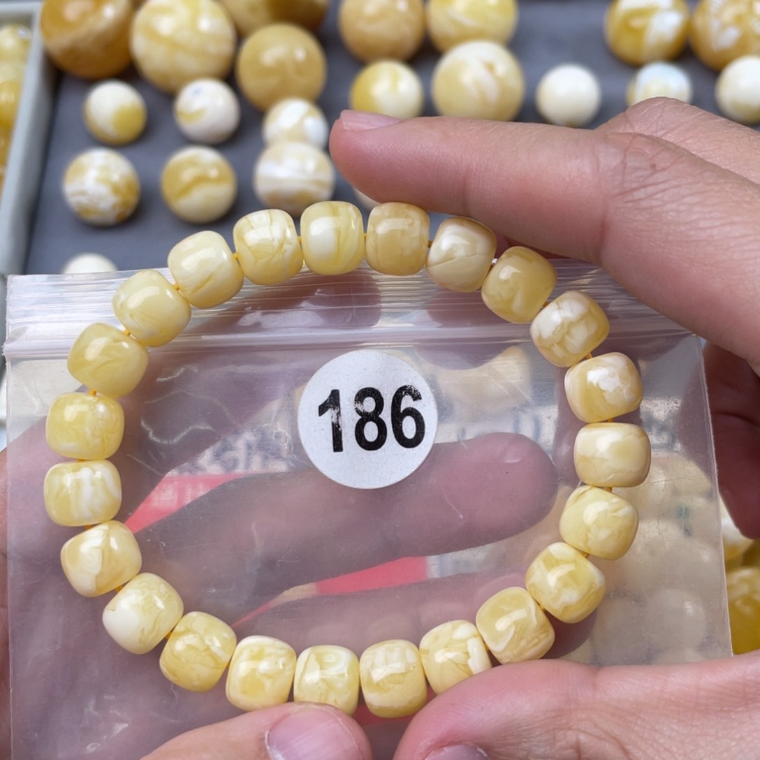 蜜蜡珠宝奇石未镶嵌