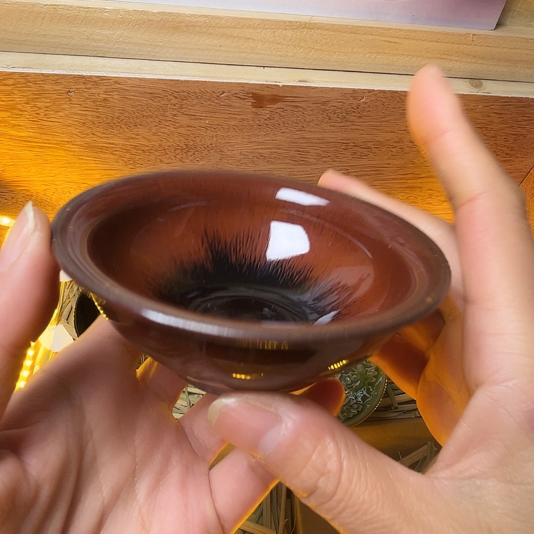 茶盏你是个很爱学习但没有上进