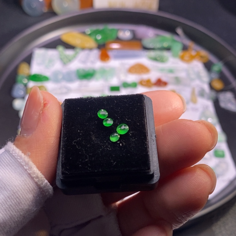 【闪购商品】翡翠挂件未镶嵌蛋