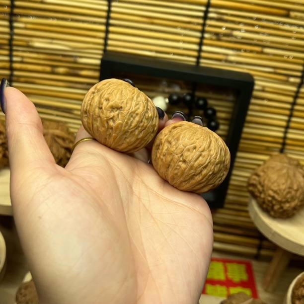 铁锤妹妹狮子头37/37/30  