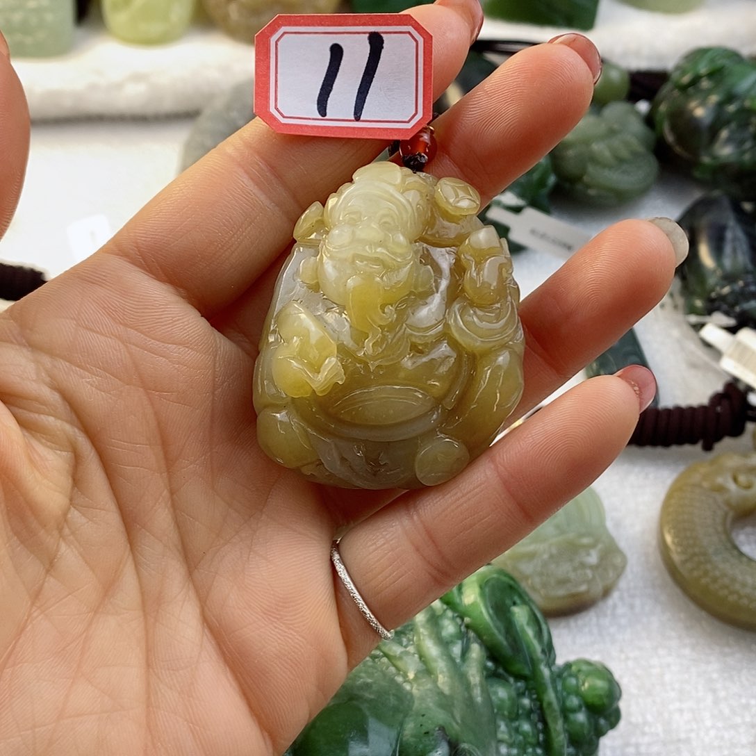 和田玉（糖玉）颈饰未镶嵌