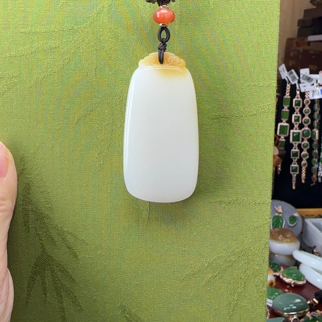 和田玉耳饰18K金镶嵌