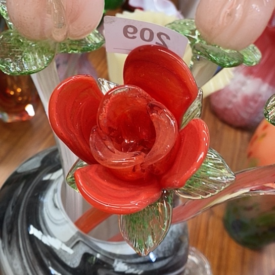 琉璃花瓶高45厘米宽9厘米