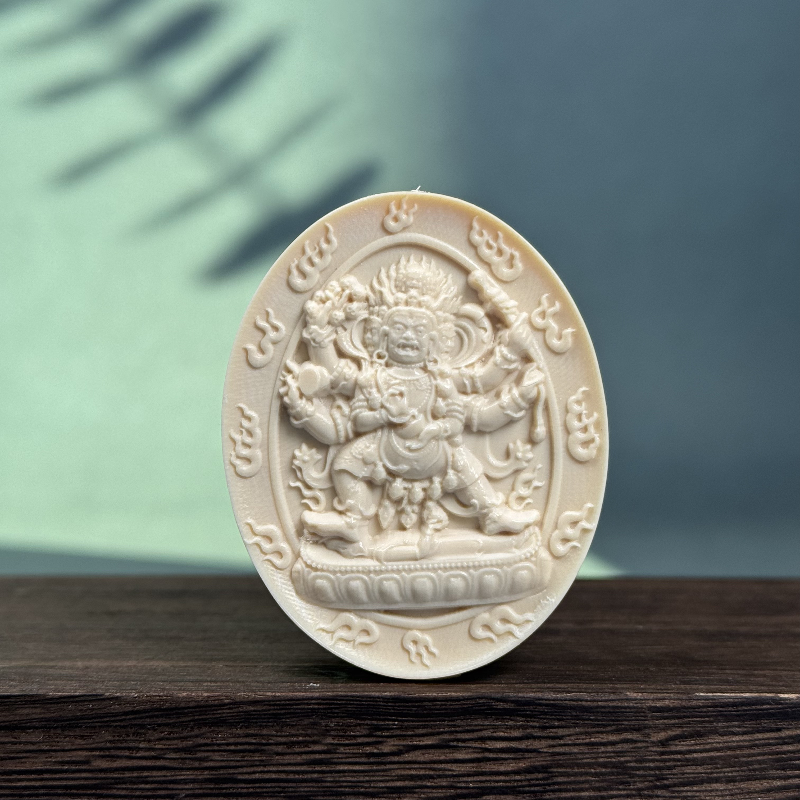 H28-22天然猛犸牙 雕刻大黑天42*53*8mm支持复检假一罚十