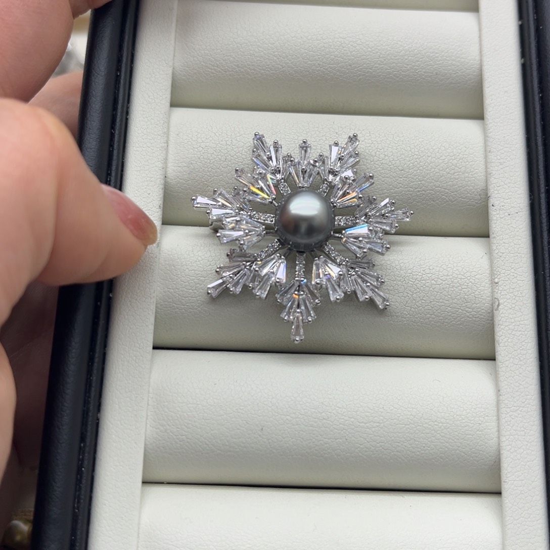 合金海水珍珠胸针