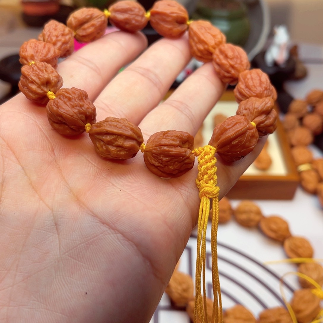 文玩核桃手串蛤蟆头