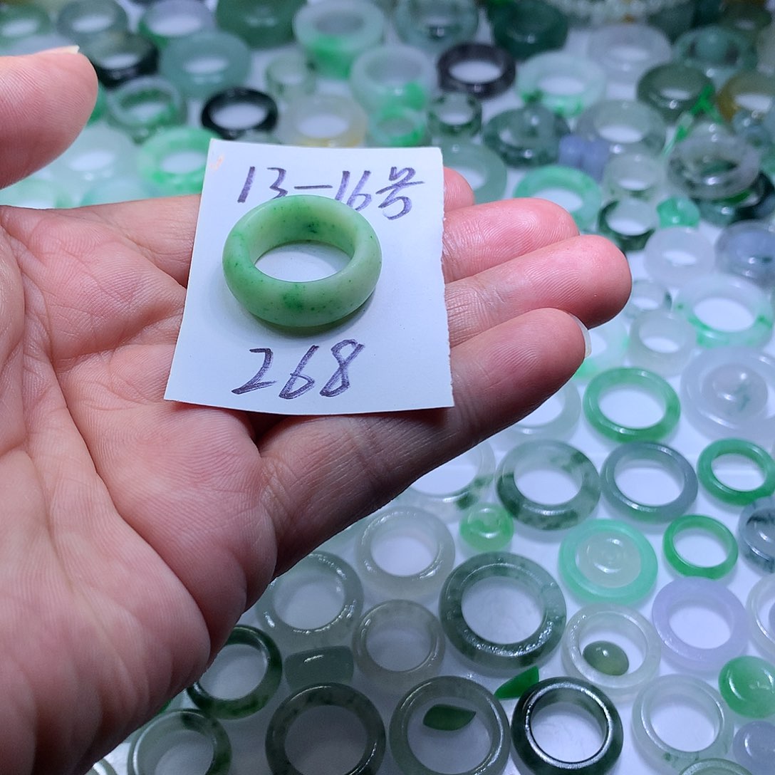 未镶嵌定制翡翠翡翠