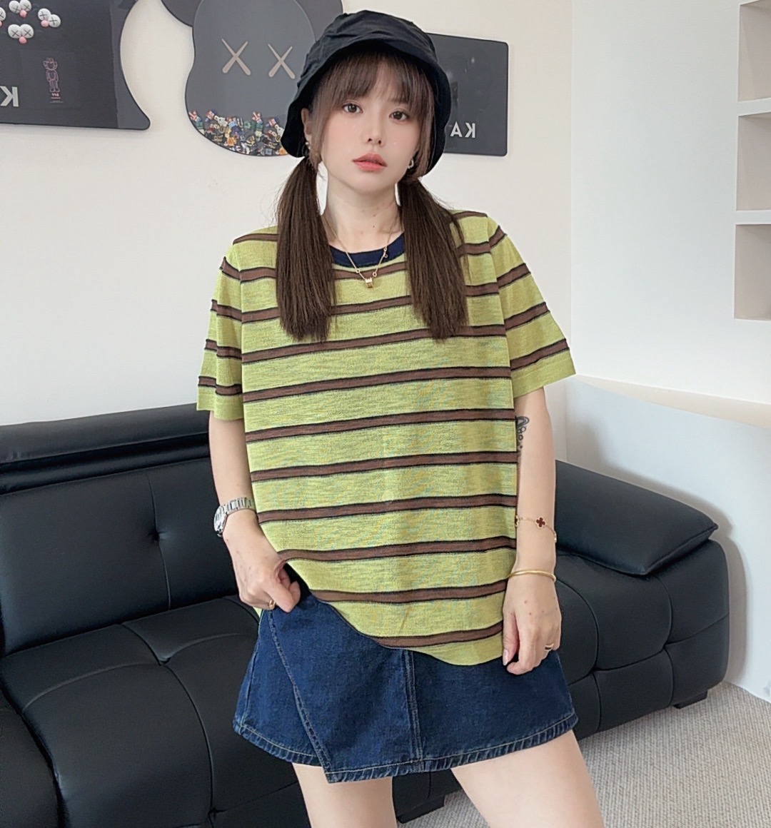 【郁儿严选】38369夏季款韩系圆领拼色条纹恤舒适宽松显瘦减龄短袖t