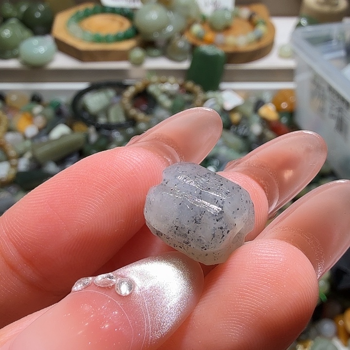 和田玉未镶嵌珠宝奇石