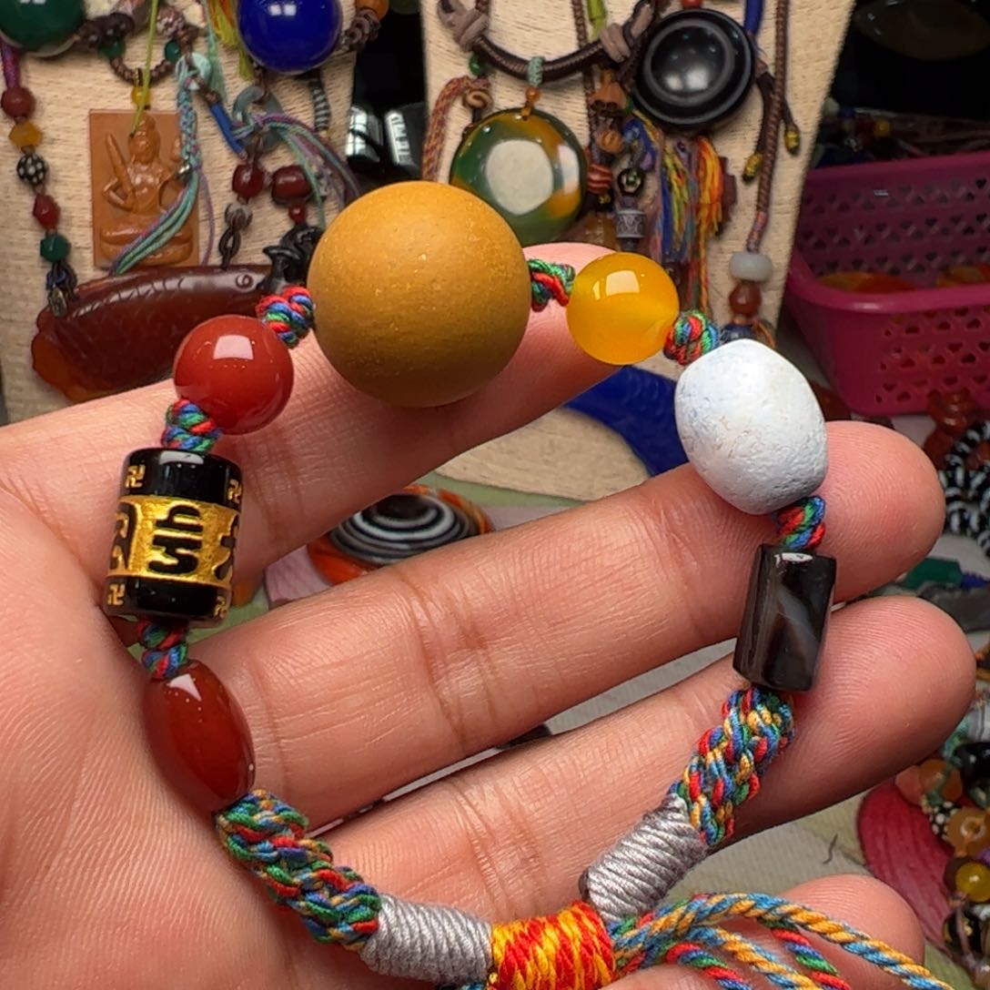 玛瑙/玉髓颈饰未镶嵌