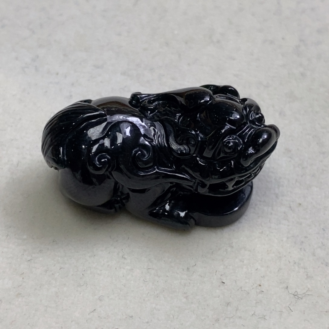 翡翠颈饰未镶嵌墨翠貔貅