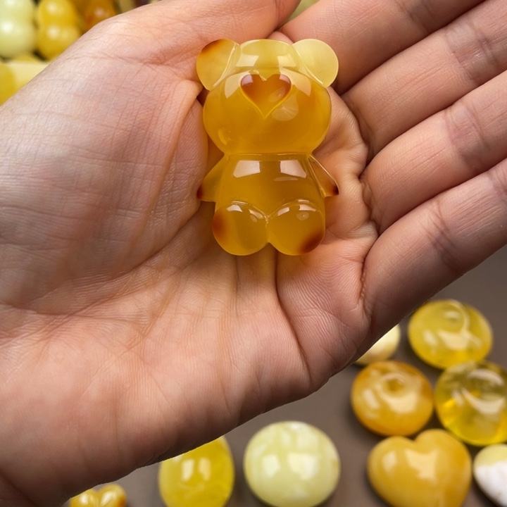 琥珀未镶嵌颈饰蜜蜡