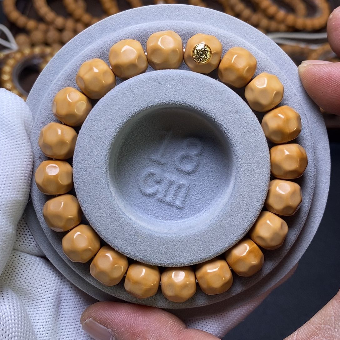 猴头核桃手串金标奶酪11➕全品19号