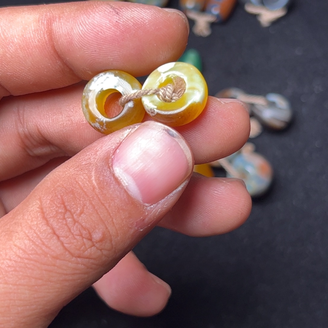 盛***.玛瑙/玉髓未镶嵌配饰