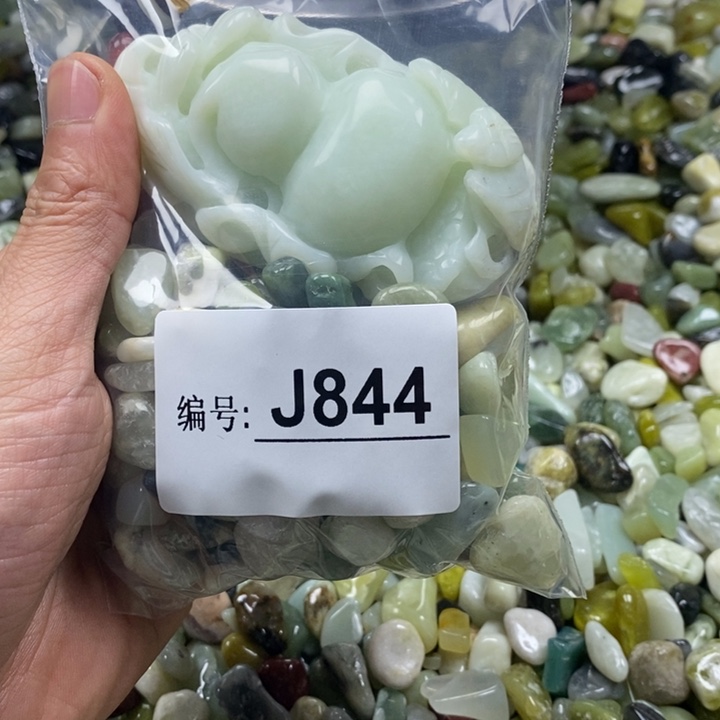 蛇纹石玉鱼缸石未镶嵌