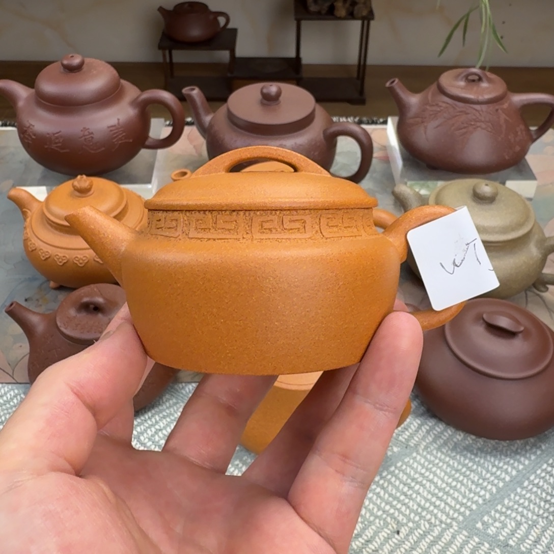 W***J茶壶紫砂微瑕 汉瓦 130cc