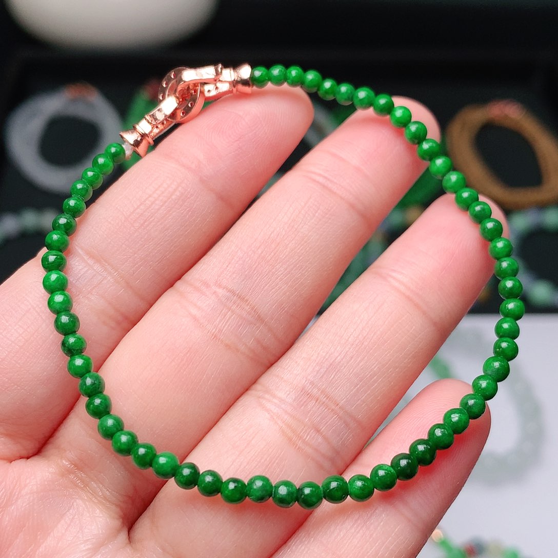 翡翠手链未镶嵌翡翠