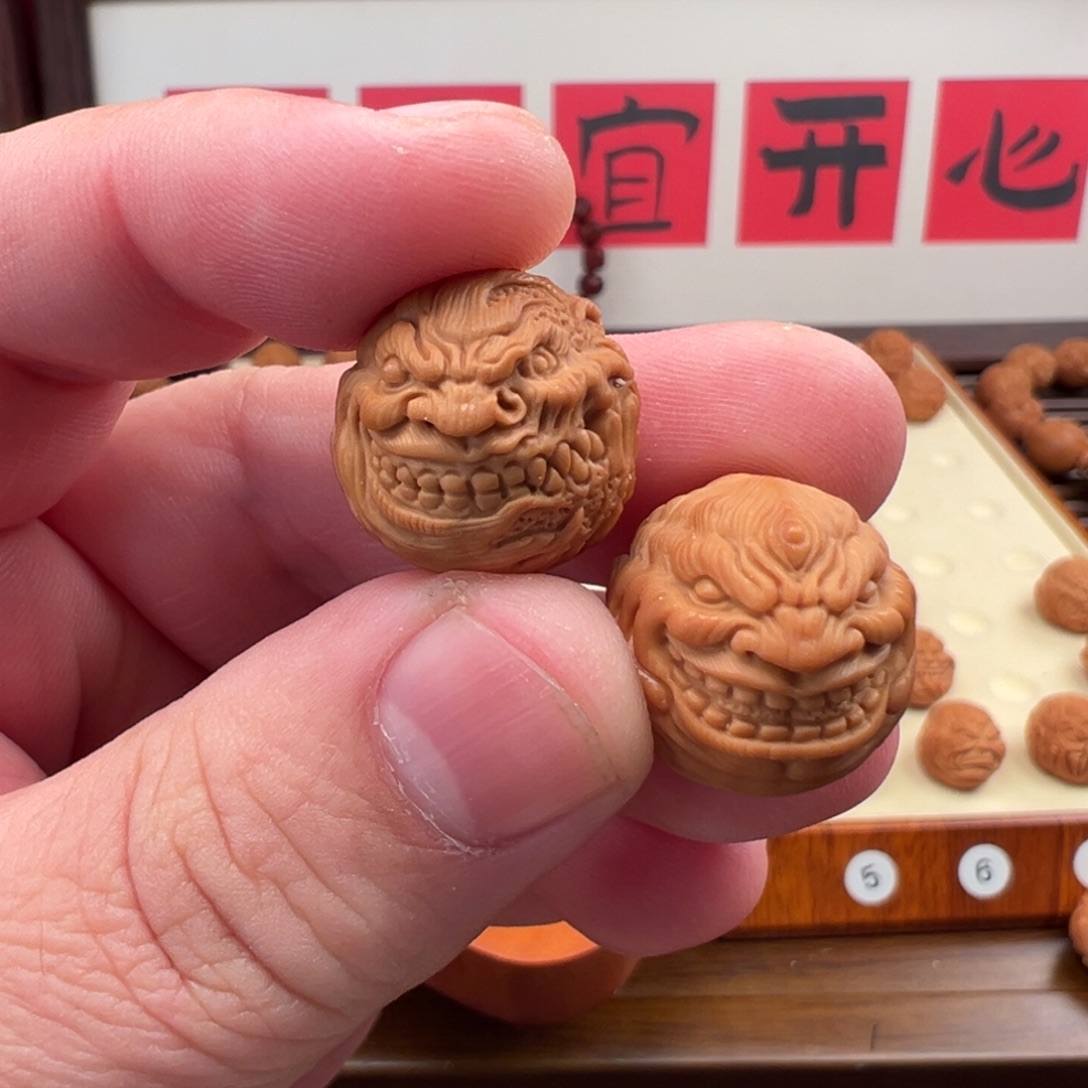 披***肠手串/手链核桃1.87+界域恶僧两颗