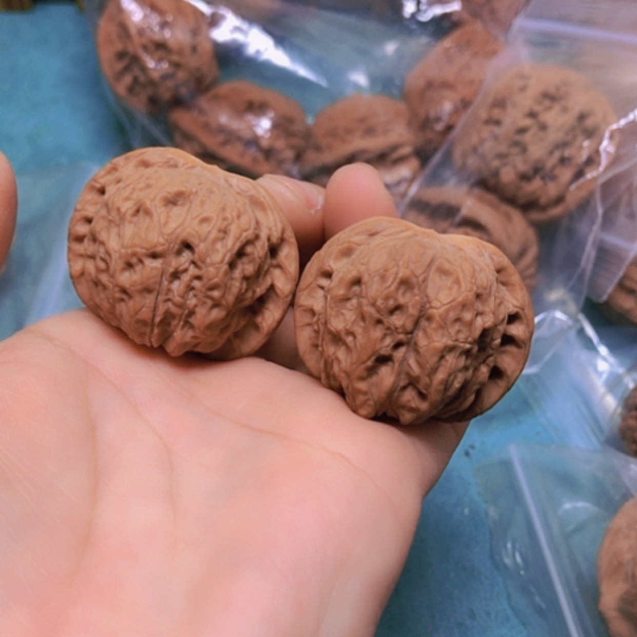 【闪购商品】把件核桃37.5血麒麟修尖