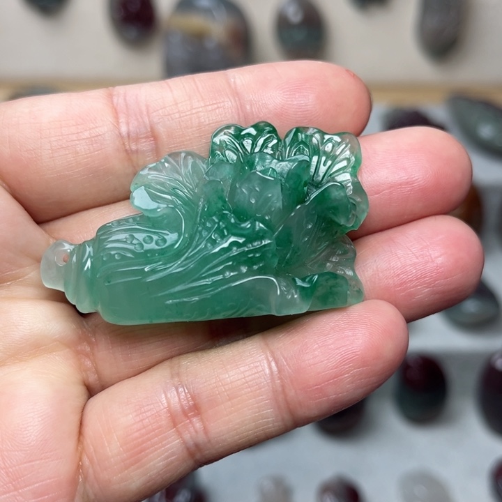 石英质玉未镶嵌颈饰天*