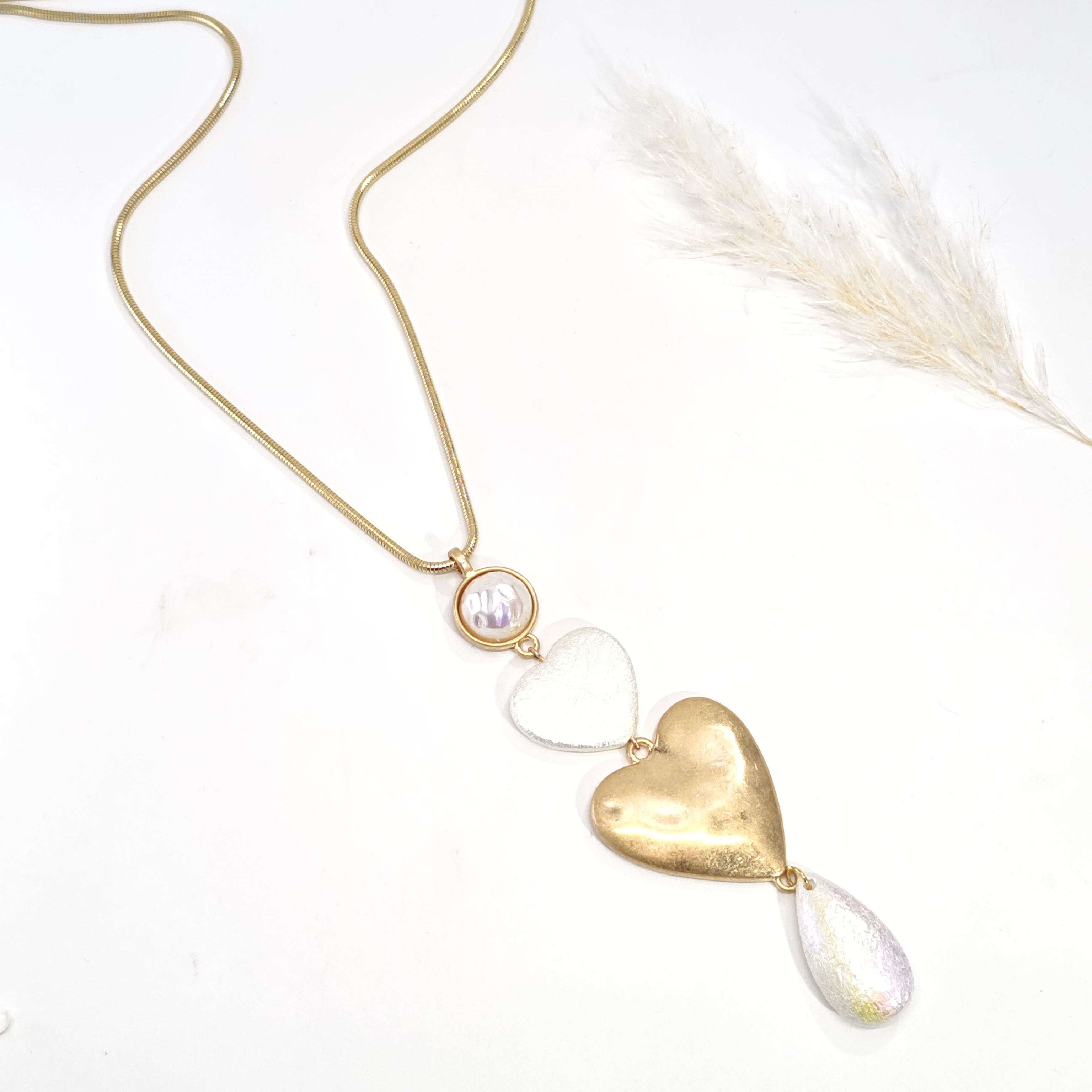 铜合金项链 08393轻奢气质设计感白珠爱心长款项链