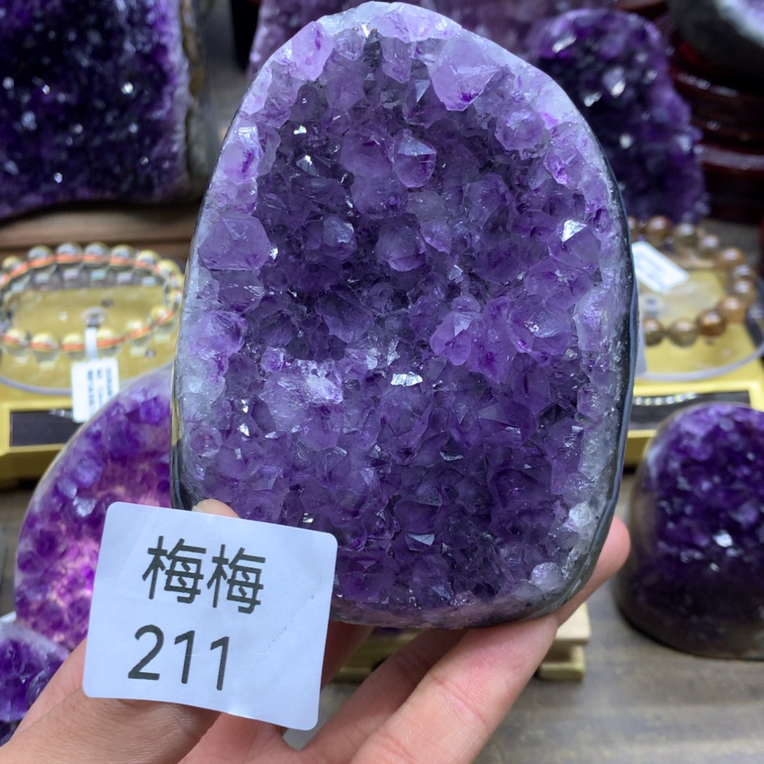 紫晶大型摆件（非配饰）未镶嵌