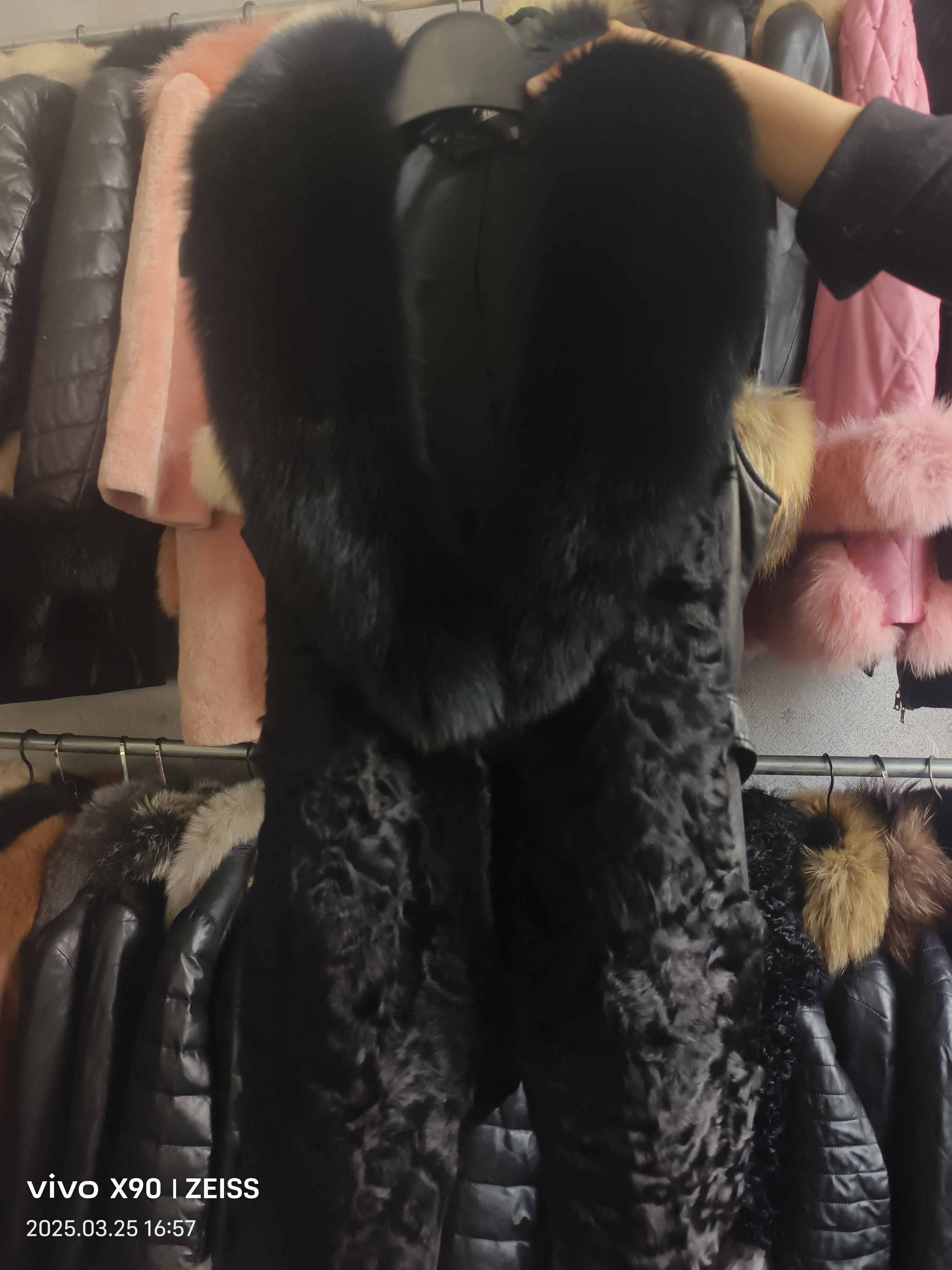 特价福利真皮女士皮衣皮羽绒（以直播间为准）