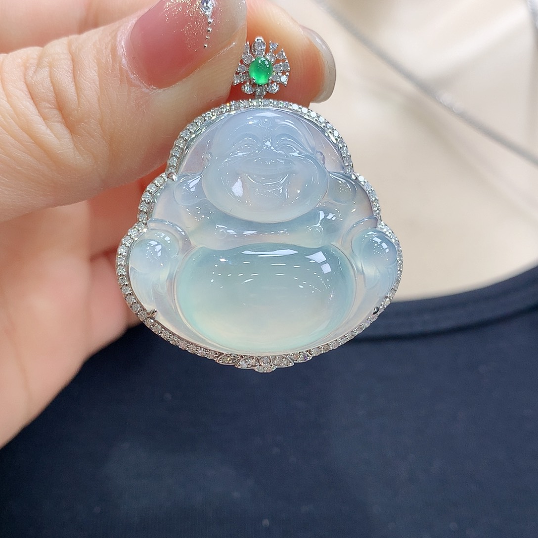 翡翠颈饰18K金镶嵌佛公