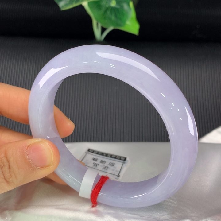 翡翠手镯未镶嵌正圈56
