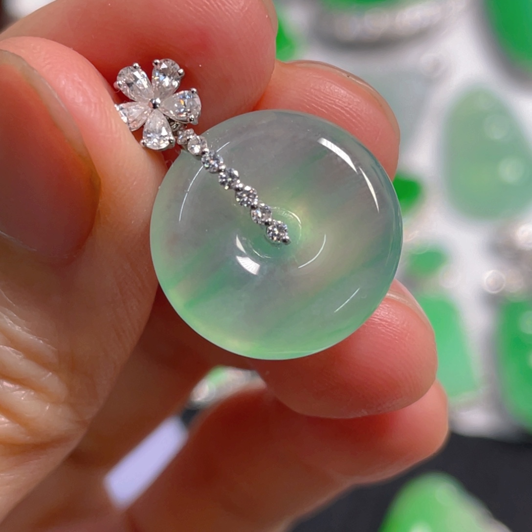 翡翠18K金镶嵌吊坠(不含链)