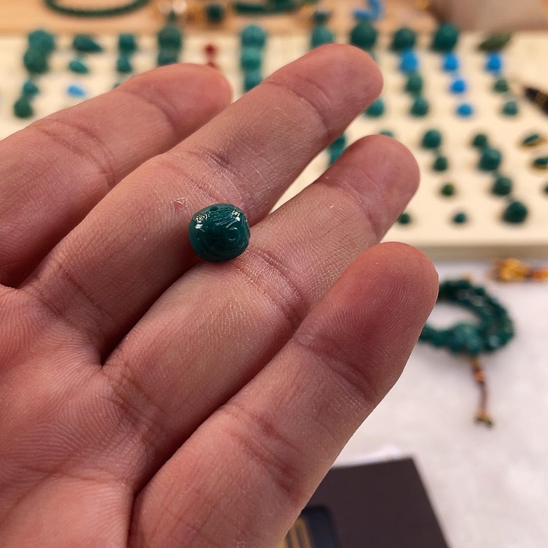 绿松石未镶嵌耳饰