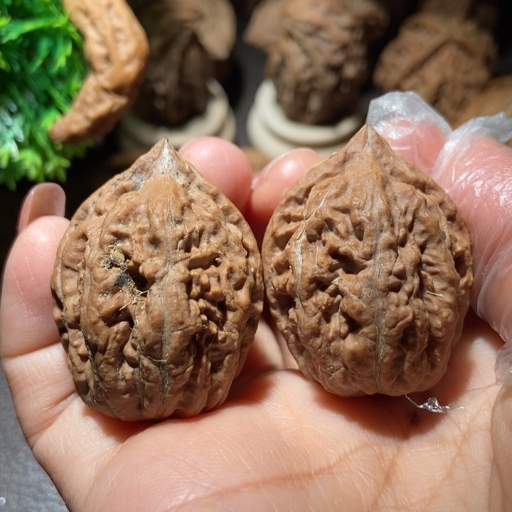 把件文玩核桃东北楸子小雪10