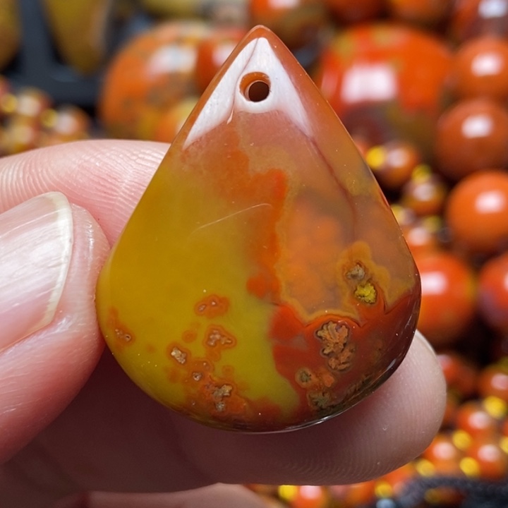 玛瑙/玉髓吊坠未镶嵌