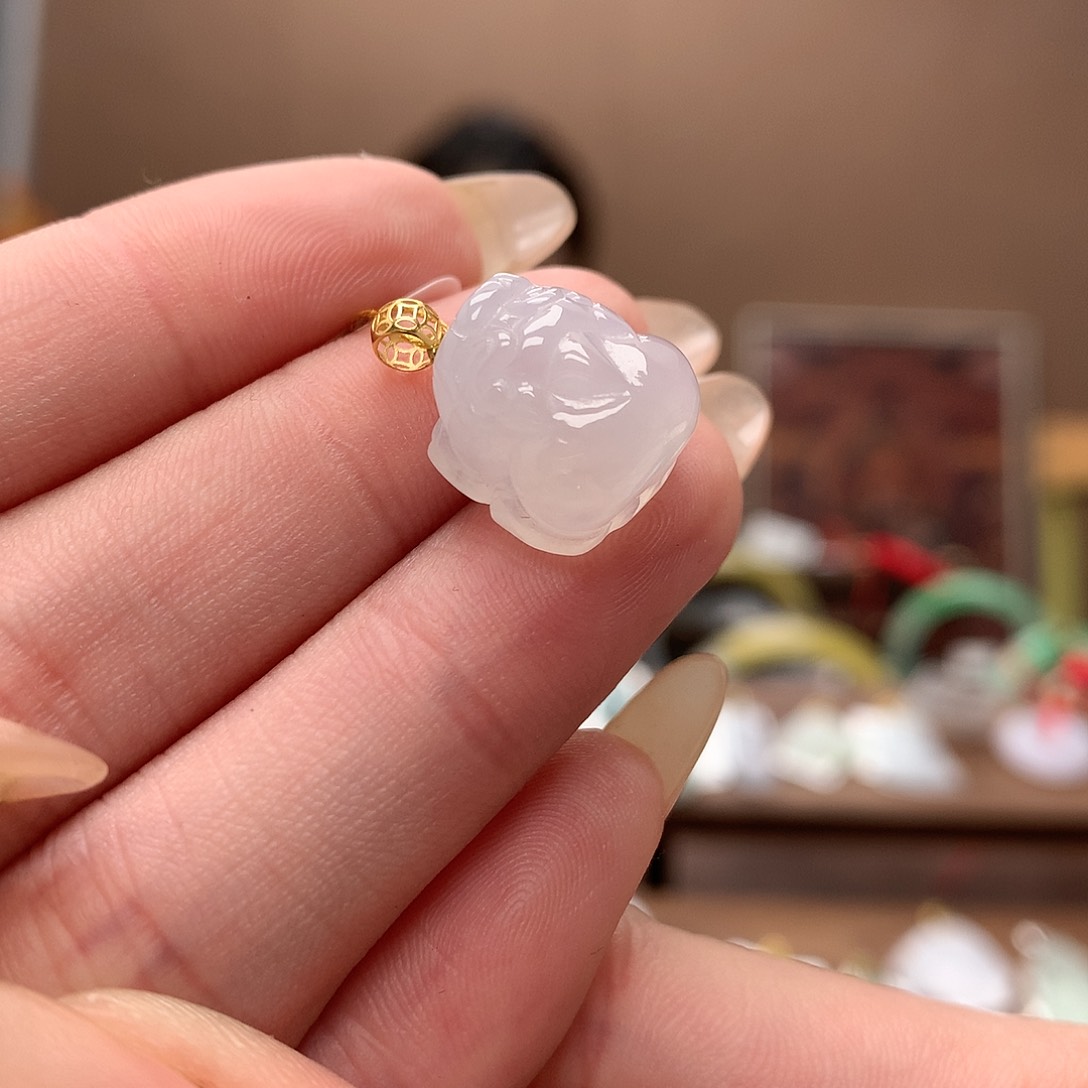 翡翠吊坠(不含链)18K金镶嵌