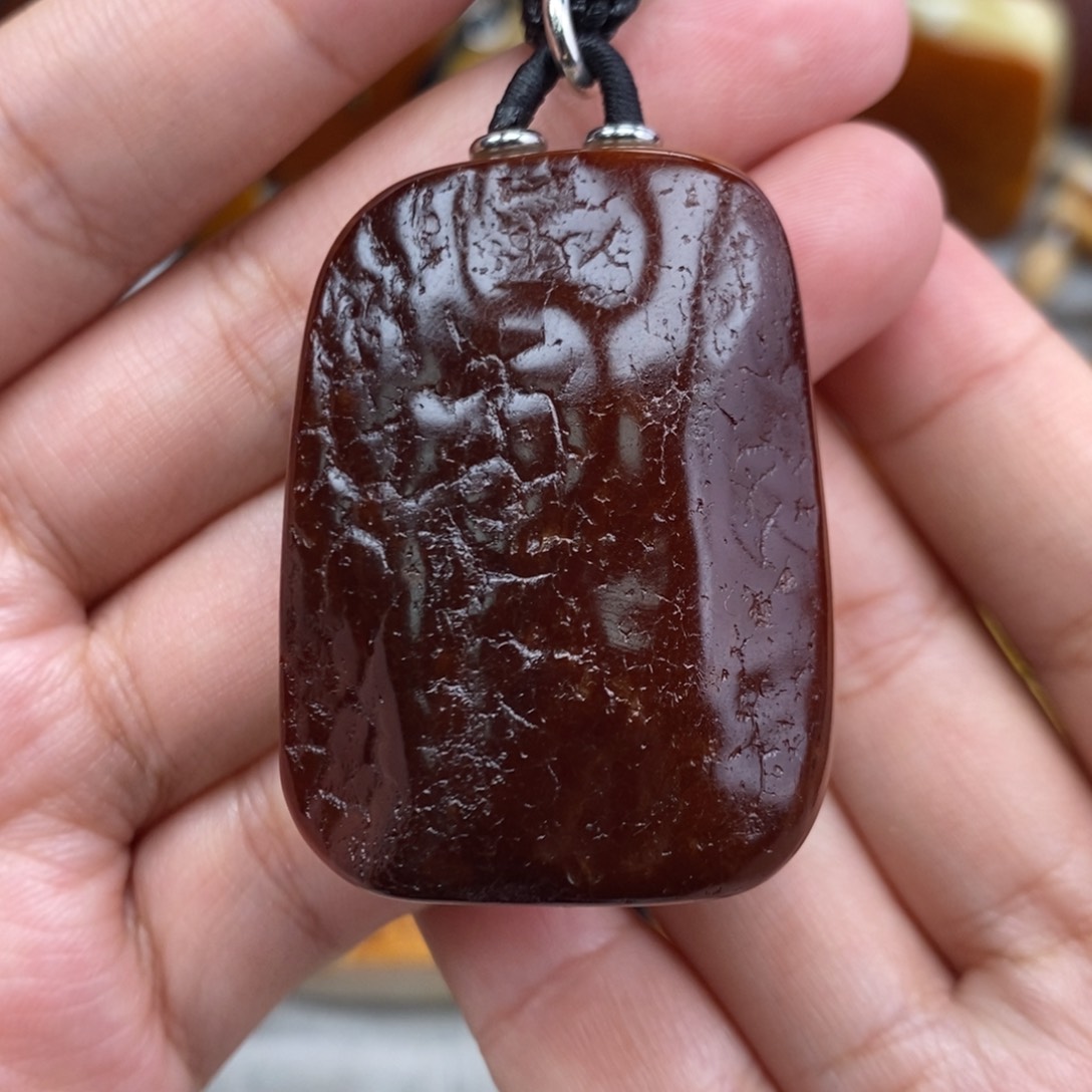 琥珀吊坠(赠链)未镶嵌