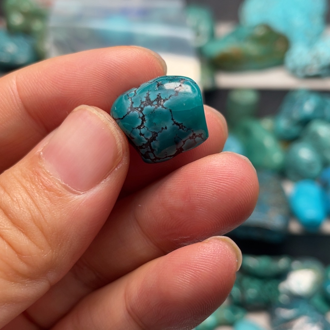 已***置绿松石足铂镶嵌颈饰