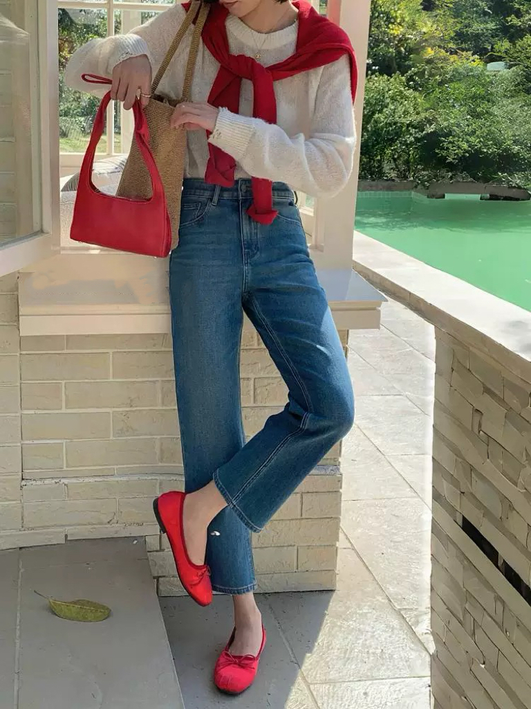 不愧是排单一个月的高配版！质感超好的直筒九分裤，气质+显瘦+腿直