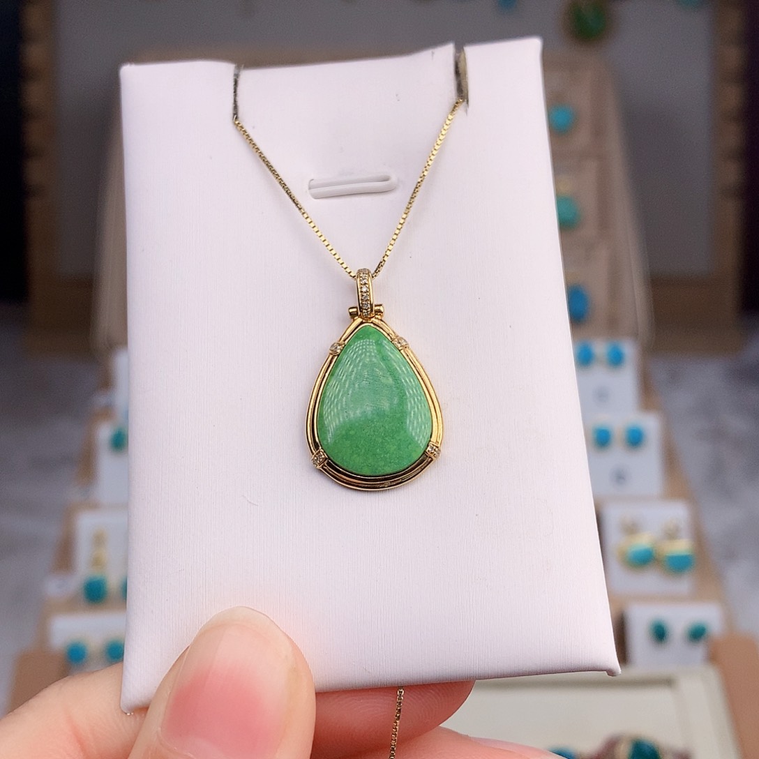 绿松石戒指18K金镶嵌