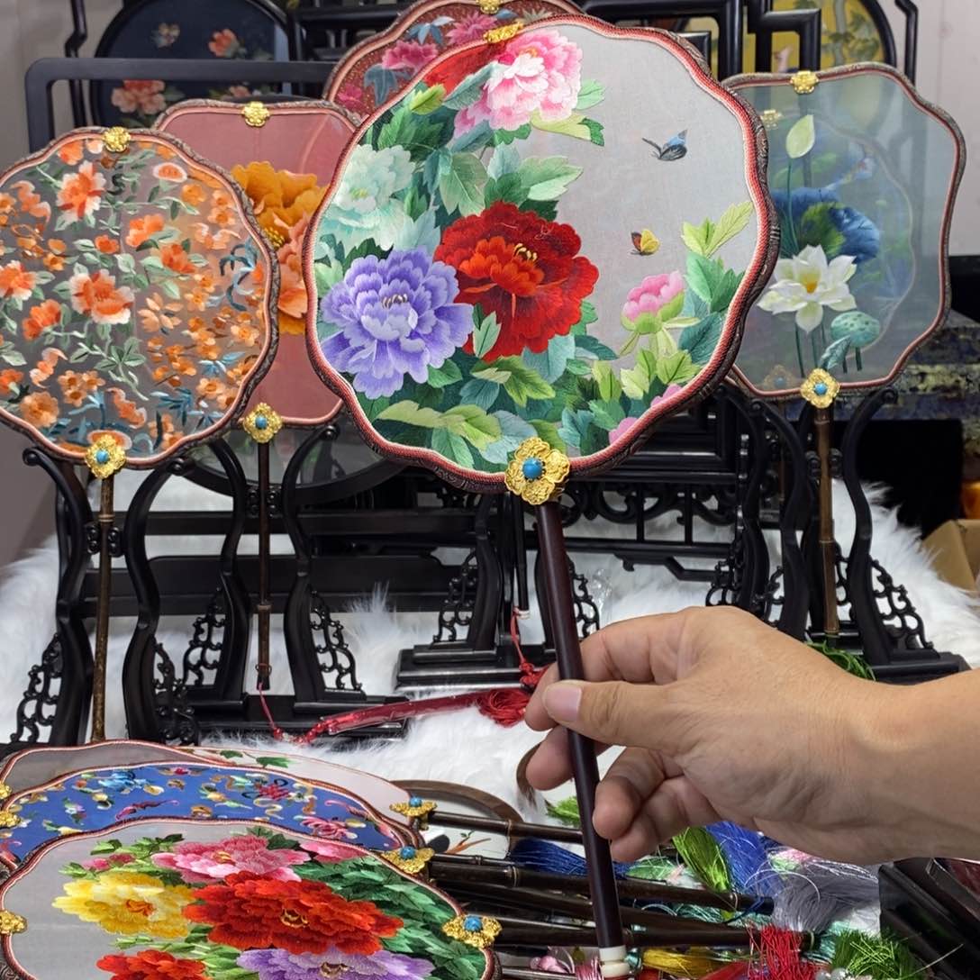 刺绣王***?苏州纯手工制作