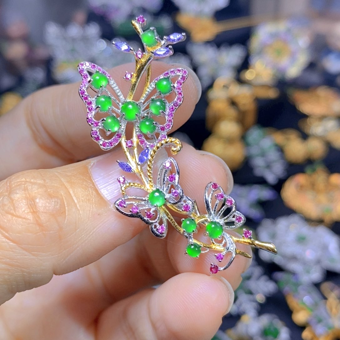 翡翠耳钉银S925镶嵌天然翡翠