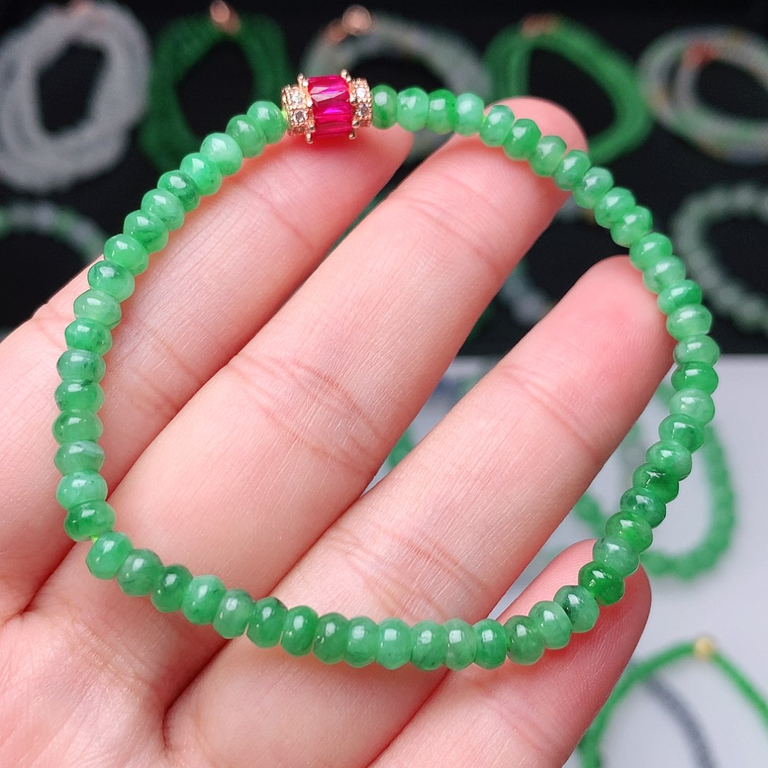 翡翠手链未镶嵌翡翠