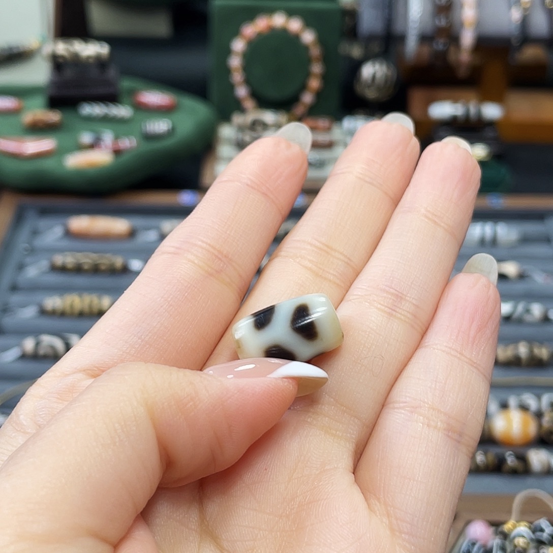 支***柱玛瑙/玉髓未镶嵌珠宝半成品