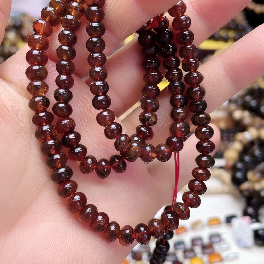 琥珀裸石未镶嵌祥**宝六