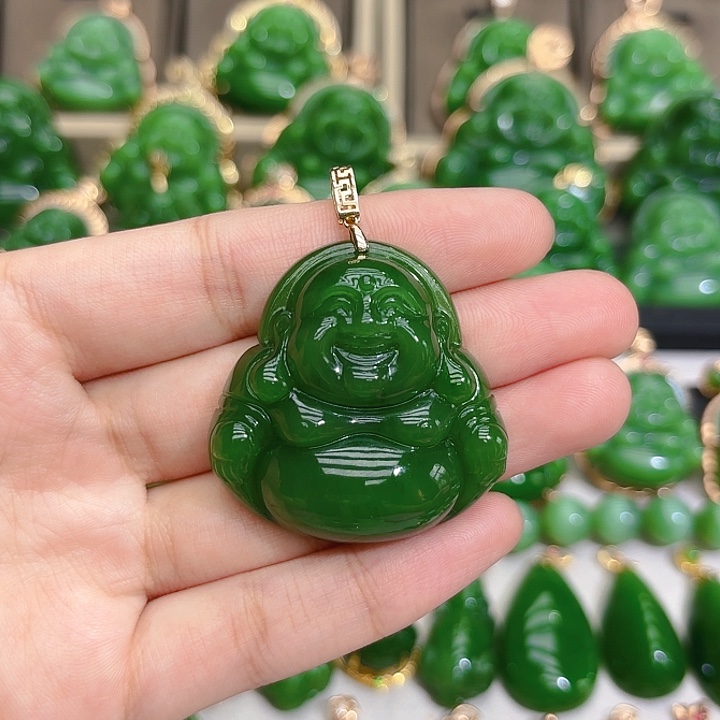 和田玉（碧玉）颈饰18K金镶嵌