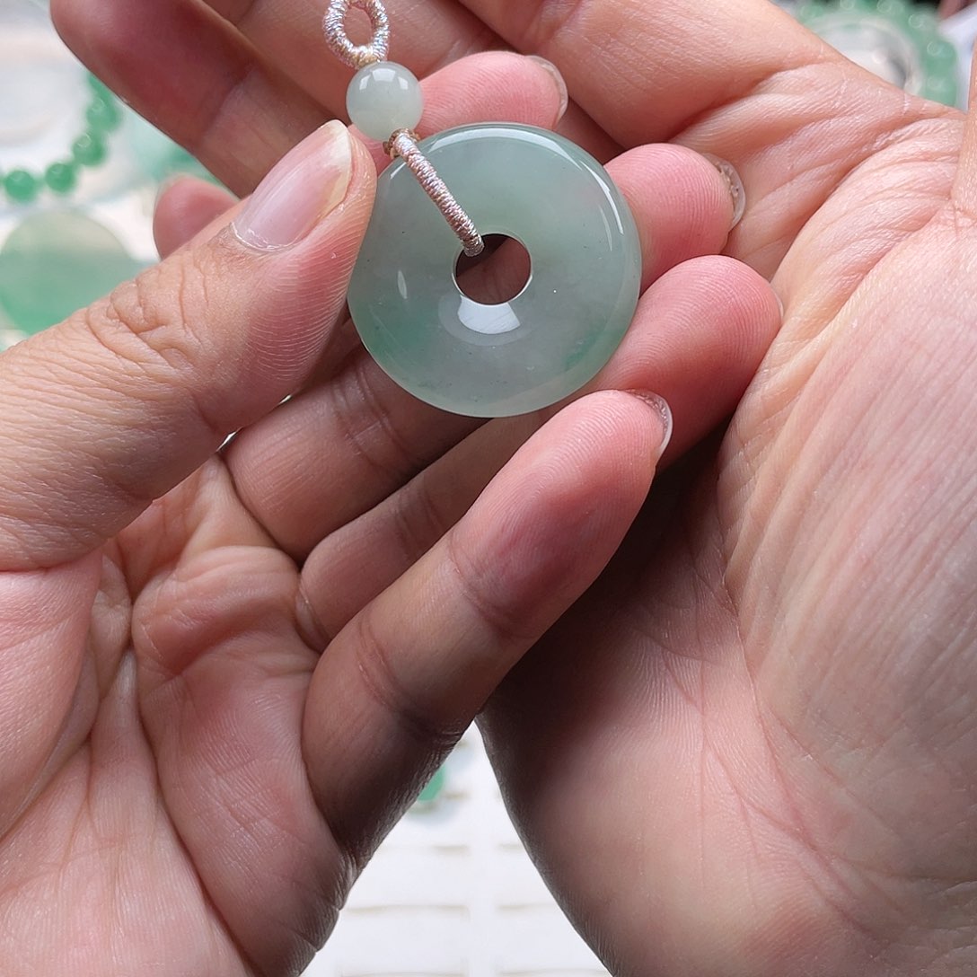 石英质玉吊坠(不含链)未镶嵌