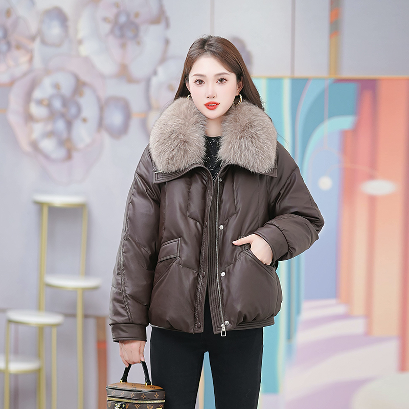 冬季羽绒服新款洋气加厚保暖短款羽绒鸭绒女